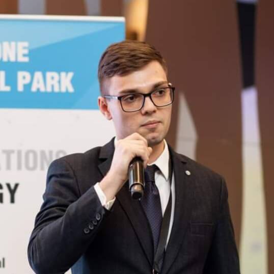 Аляксандр Шкут, CFA